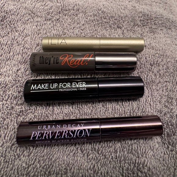 Makeup Bundle for Eyes and Cheeks - Picture 7 of 16